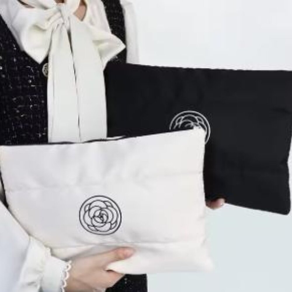 NWT Luxury Quilted Makeup Bag – Elegant & Functional